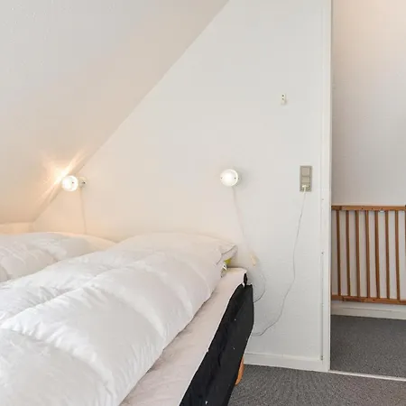 Apartman Lovely In With Kitchen